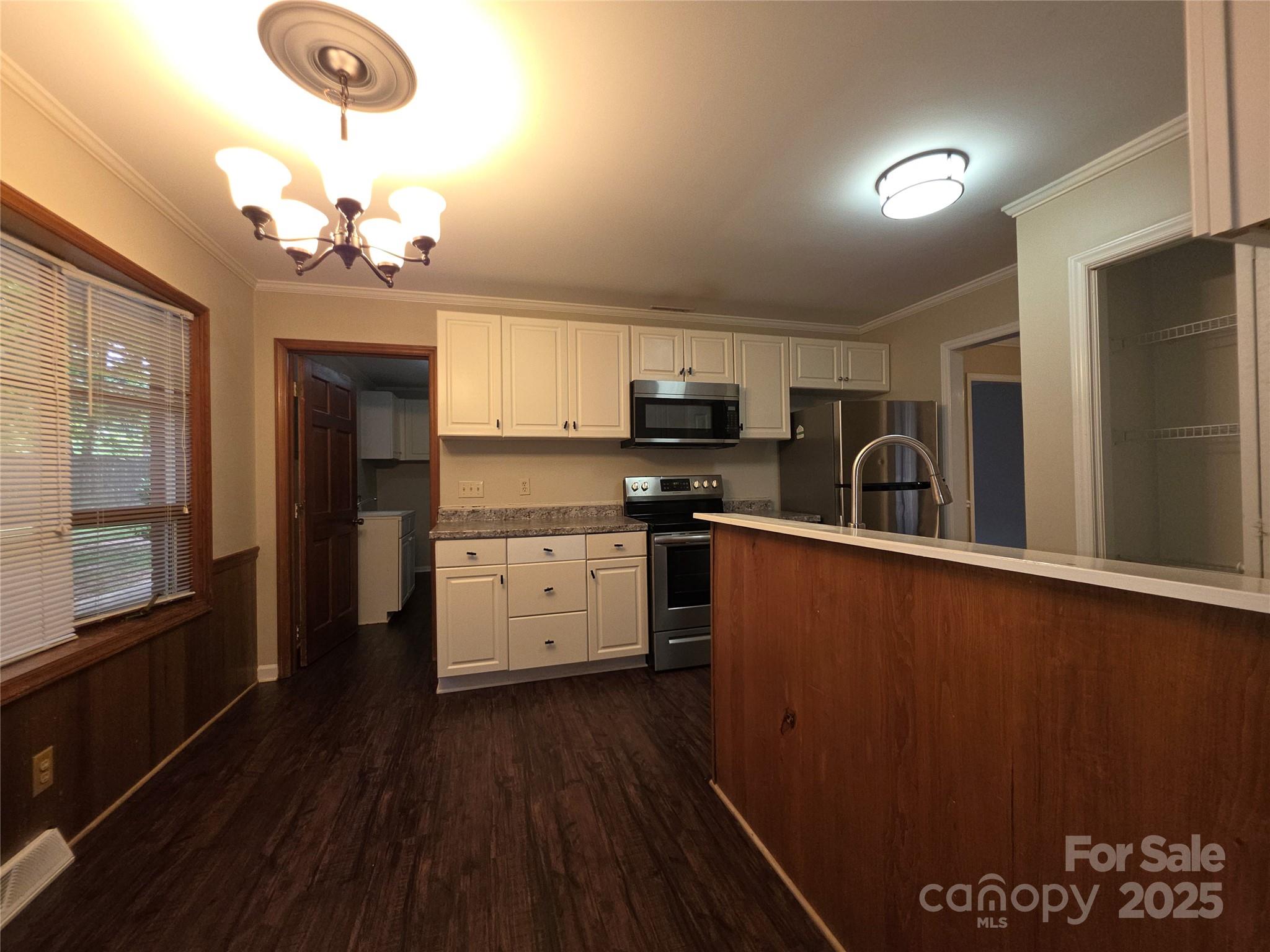 3316 McKee Road Charlotte, NC 28270 - Photo 9 of 29