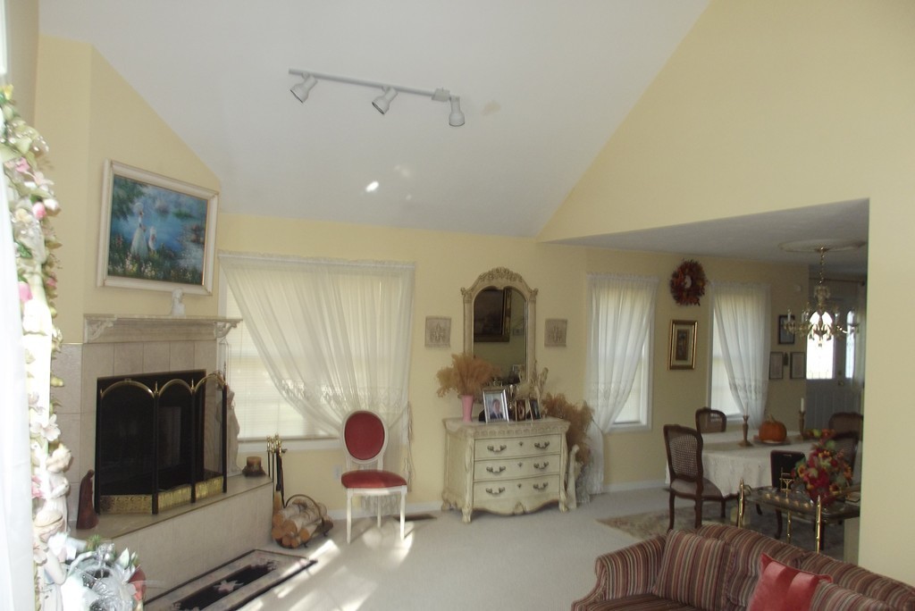 51 Camile Road Webster, MA 01570 - Photo 10 of 23 Gallery Image 10