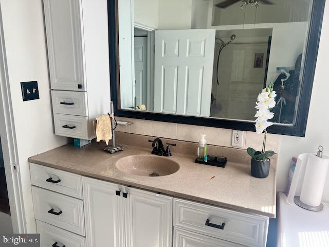 5814 Washington Avenue Philadelphia, PA 19143 - Photo 25 of 56 Master Bathroom