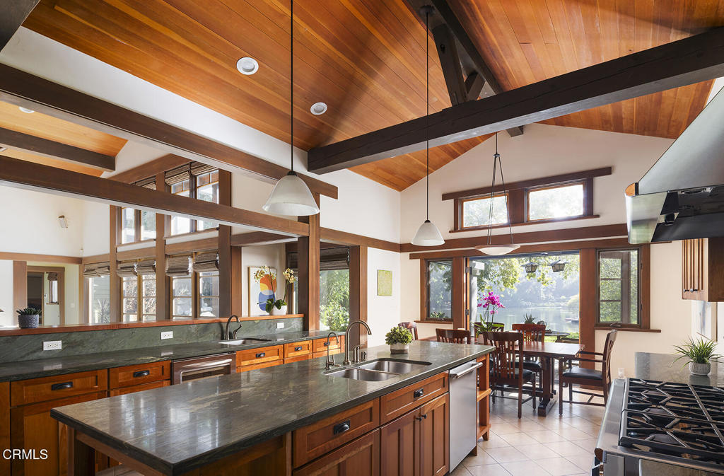 1260 La Loma Road Pasadena, CA 91105 - Photo 29 of 61 a outdoor space with lots of tables and chairs