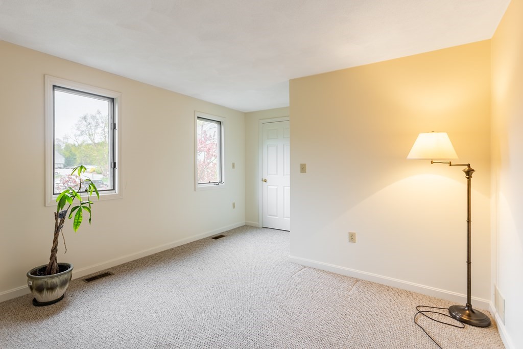 16 Deer Path, Unit 4 Maynard, MA 01754 - Photo 15 of 23