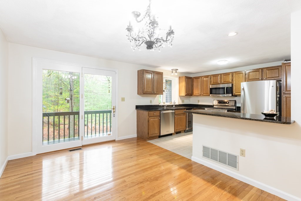 16 Deer Path, Unit 4 Maynard, MA 01754 - Photo 5 of 23
