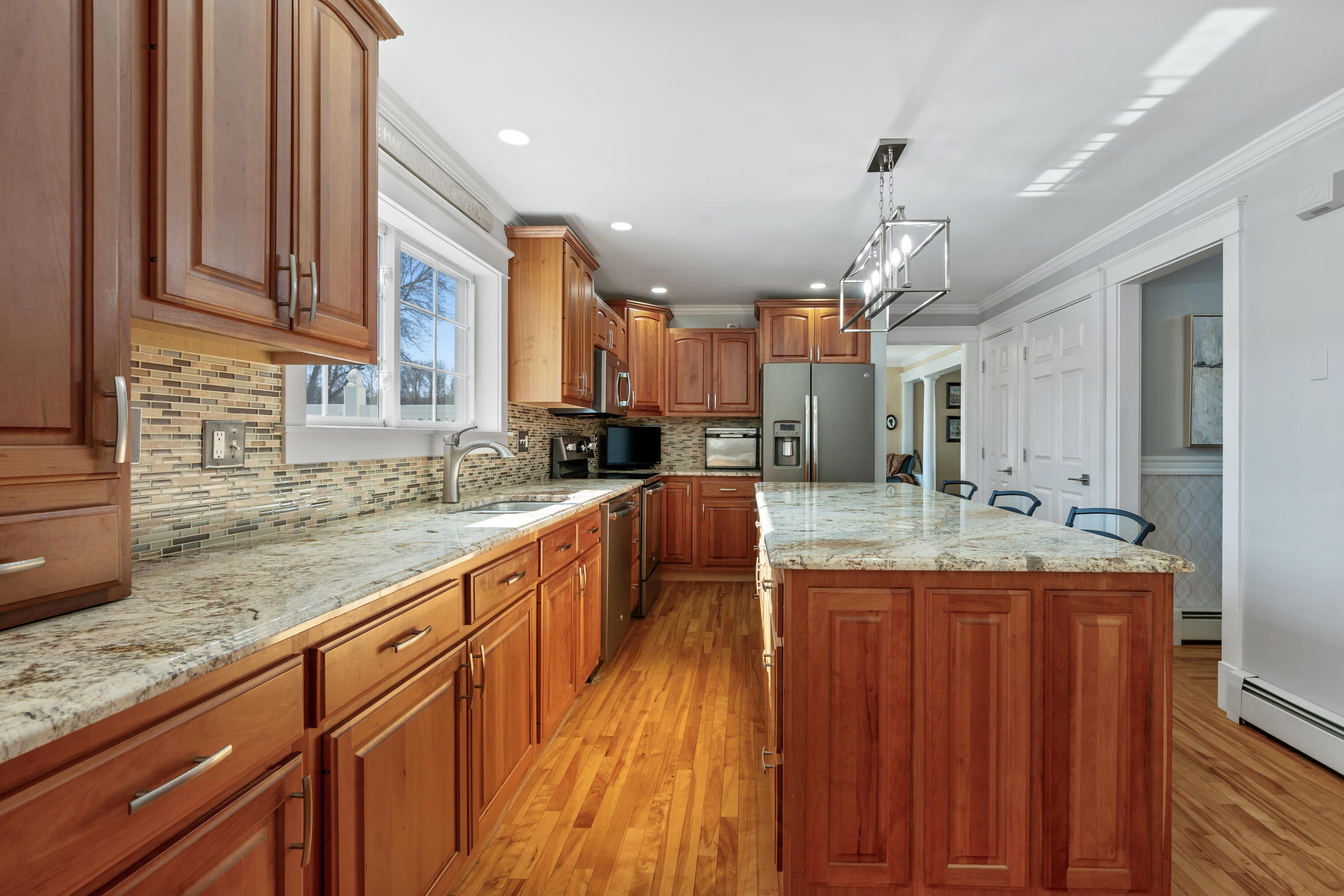 192 Laurel Circle Bangor, ME 04401 - Photo 18 of 85 023-Kitchen