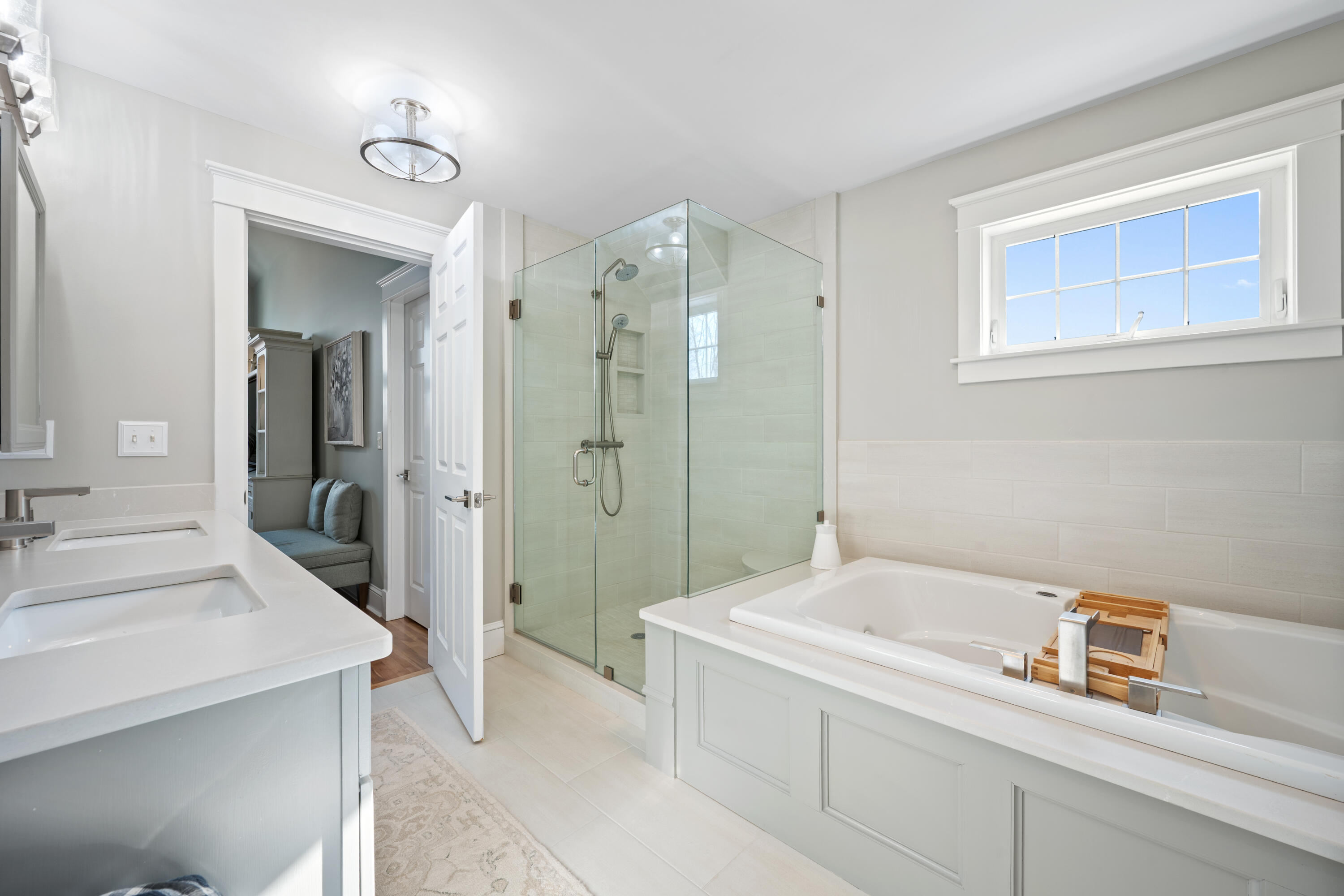 192 Laurel Circle Bangor, ME 04401 - Photo 42 of 85 067-Primary Bathroom