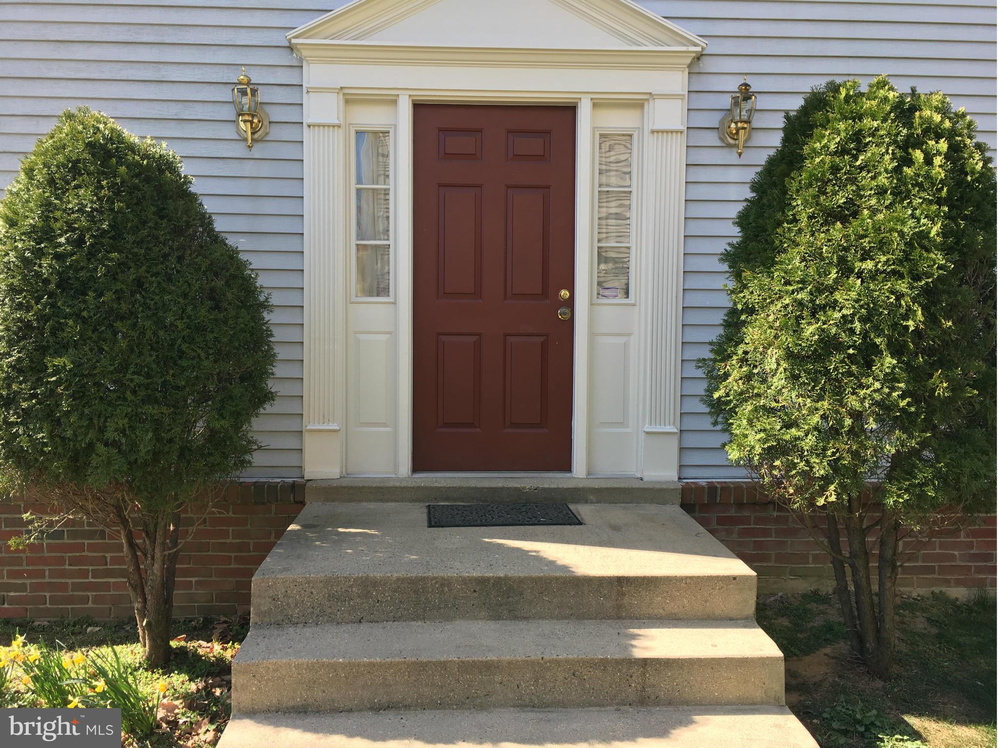 7692 Northern Oaks Court Springfield, VA 22153 - Photo 2 of 30 Exterior (General)