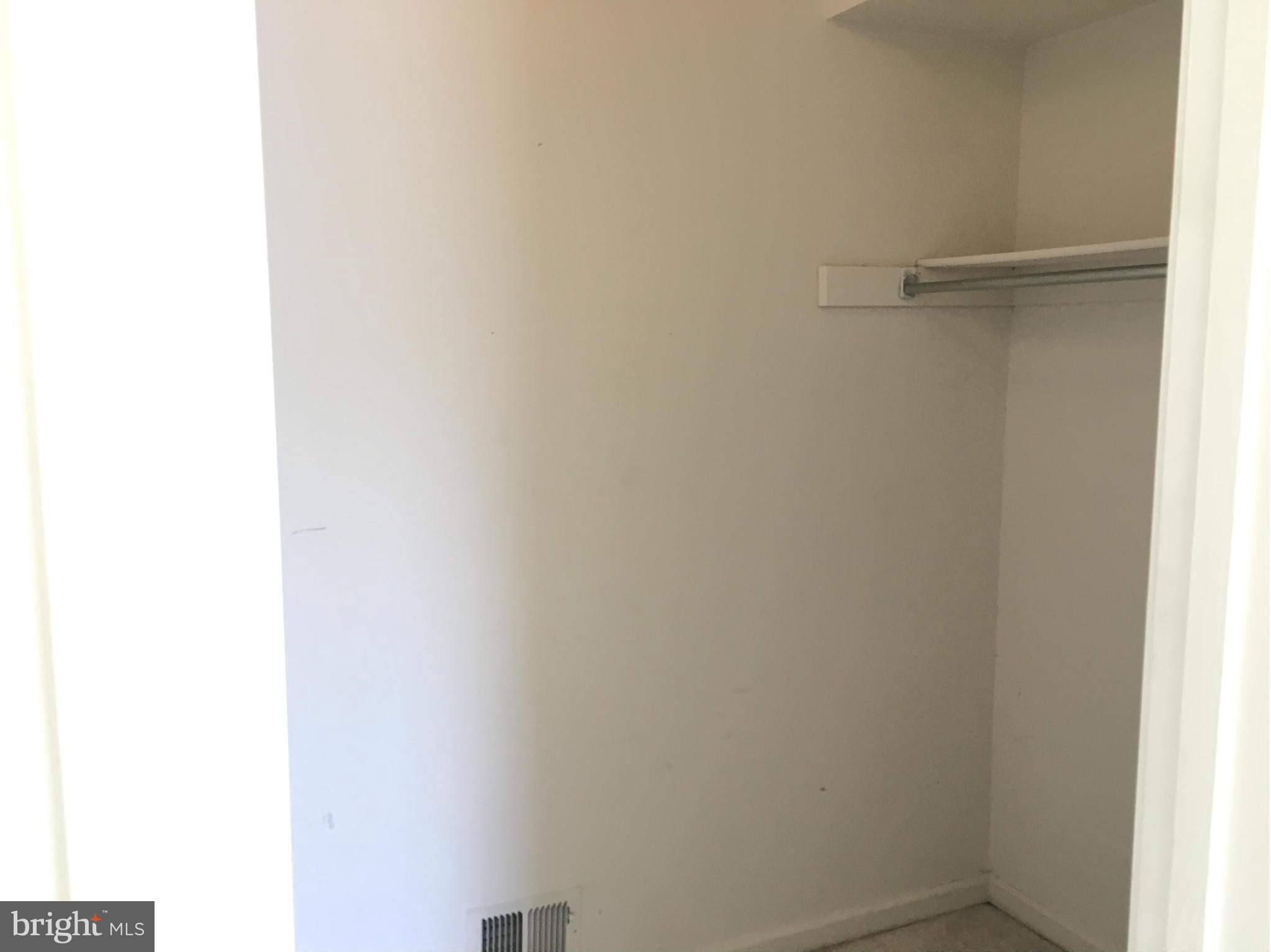7692 Northern Oaks Court Springfield, VA 22153 - Photo 16 of 30 Bath (Master) Walk-in Closet