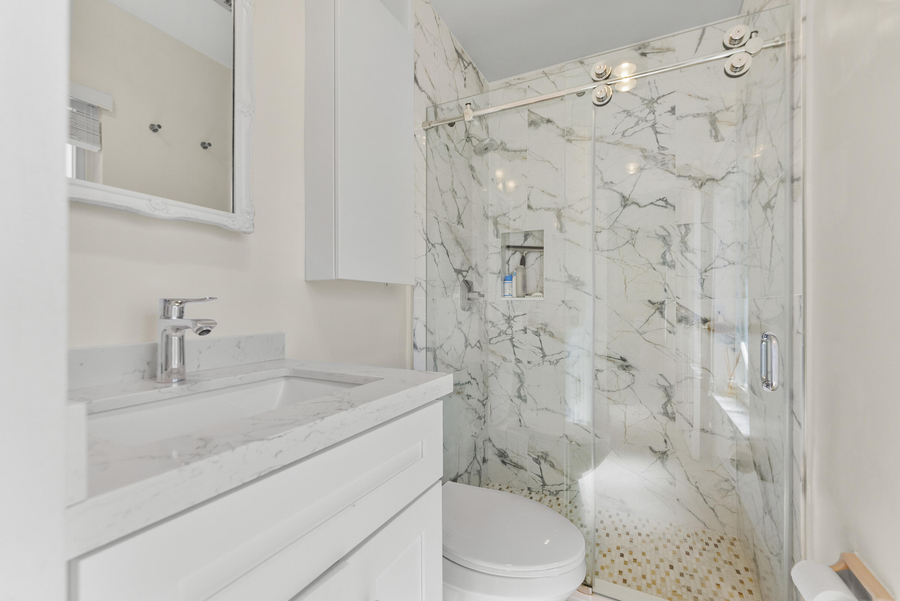 401 Northeast 10th Terrace Boca Raton, FL 33432 - Photo 21 of 46 DSC05810