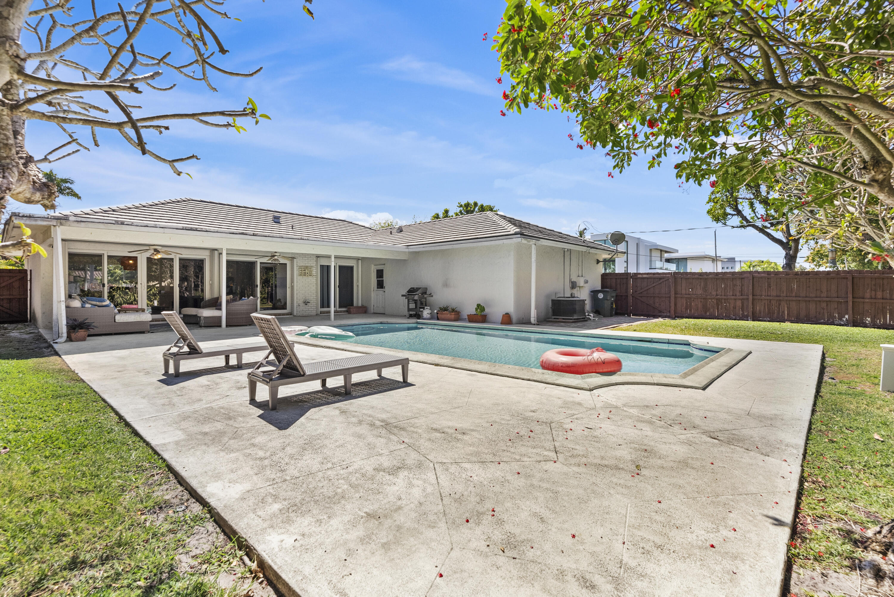 401 Northeast 10th Terrace Boca Raton, FL 33432 - Photo 28 of 46 DSC05846