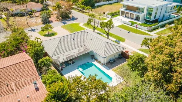 $9,000 | 401 Northeast 10th Terrace, Boca Raton, FL 33432