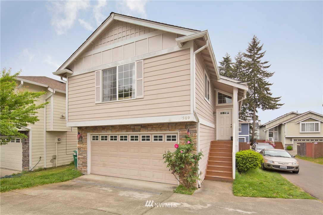 509 Queen Avenue Northeast Renton, WA 98056 - Photo 1 of 18