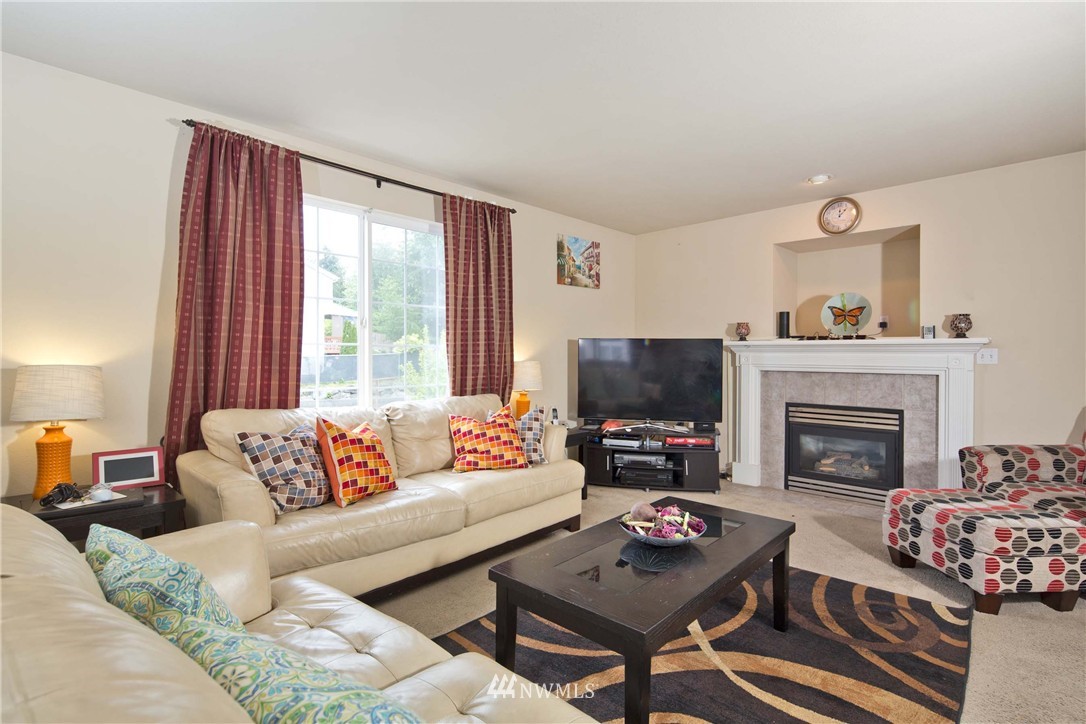 509 Queen Avenue Northeast Renton, WA 98056 - Photo 2 of 18