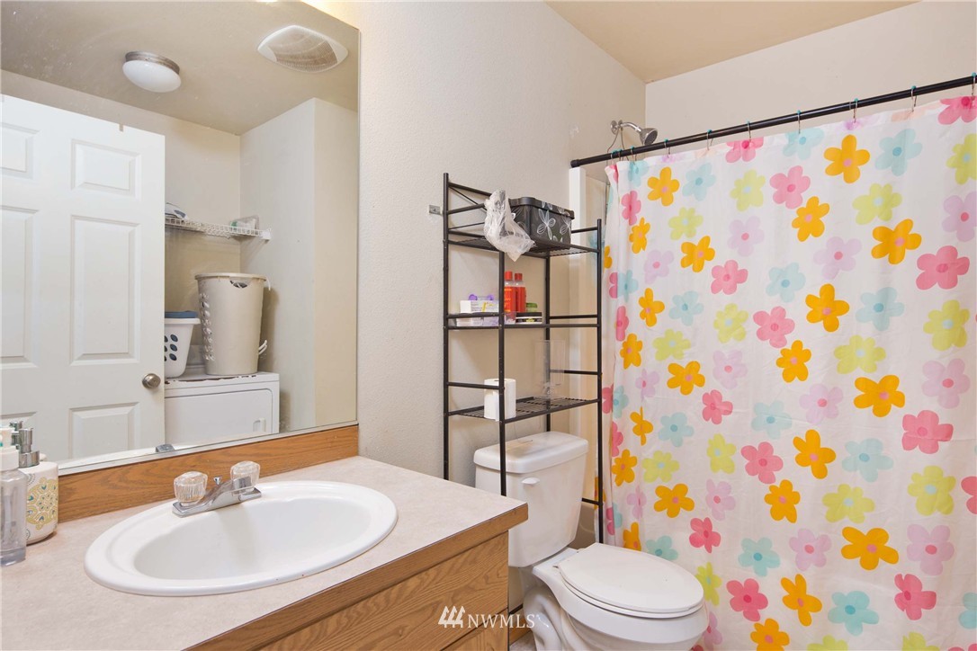 509 Queen Avenue Northeast Renton, WA 98056 - Photo 11 of 18