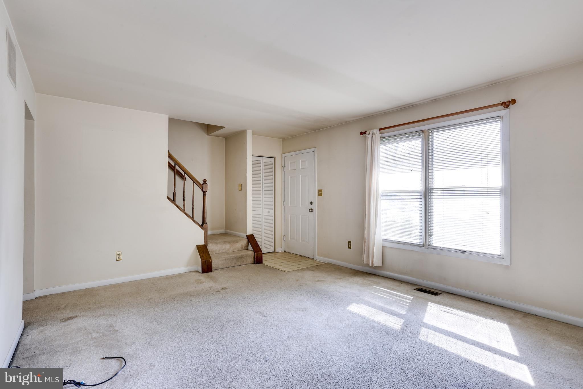 114 South Ralph Street Westminster, MD 21157 - Photo 3 of 23 Living Room