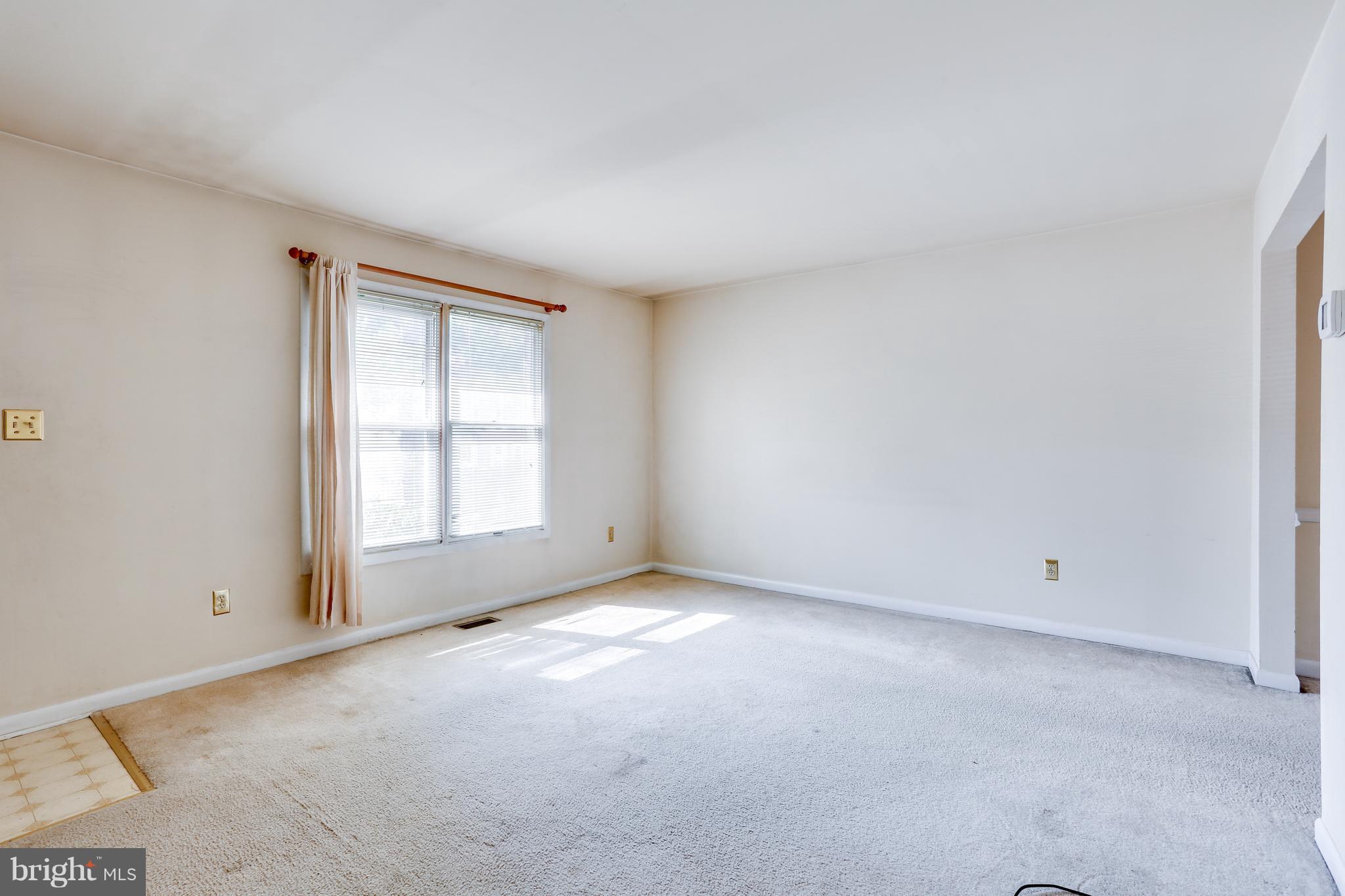 114 South Ralph Street Westminster, MD 21157 - Photo 4 of 23 Living Room