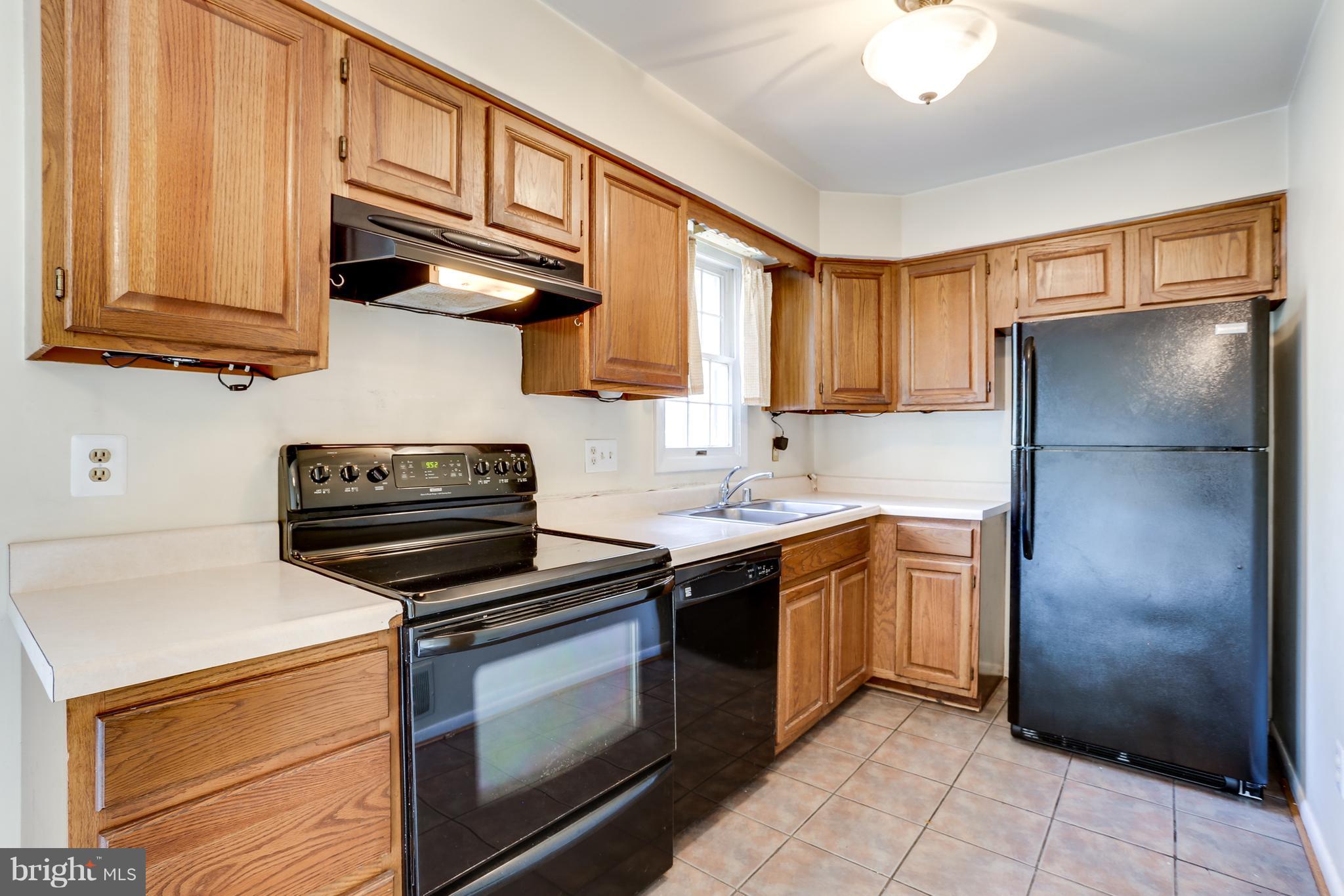 114 South Ralph Street Westminster, MD 21157 - Photo 9 of 23 Kitchen