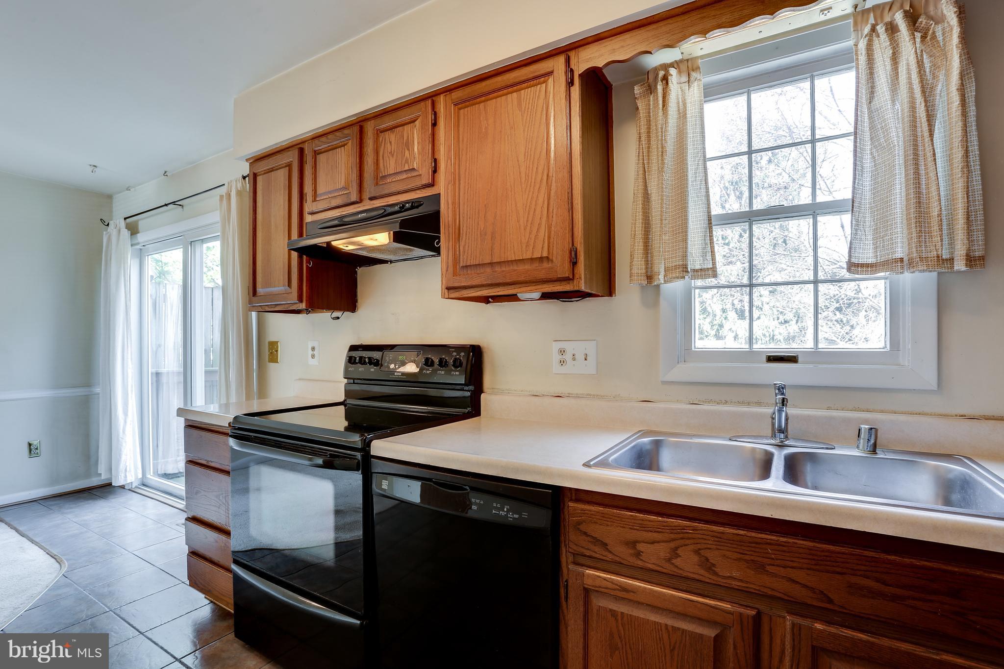 114 South Ralph Street Westminster, MD 21157 - Photo 10 of 23 Kitchen
