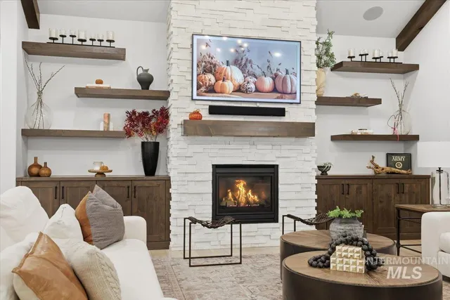 $1,800,000 | 5906 North Schumann Avenue, Meridian, ID 83646