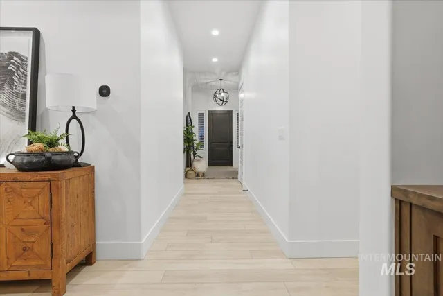 $1,800,000 | 5906 North Schumann Avenue, Meridian, ID 83646