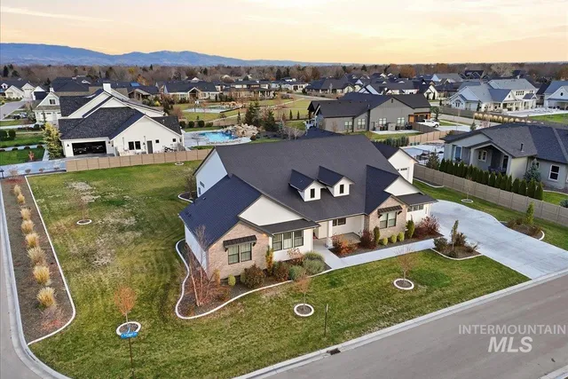 $1,800,000 | 5906 North Schumann Avenue, Meridian, ID 83646