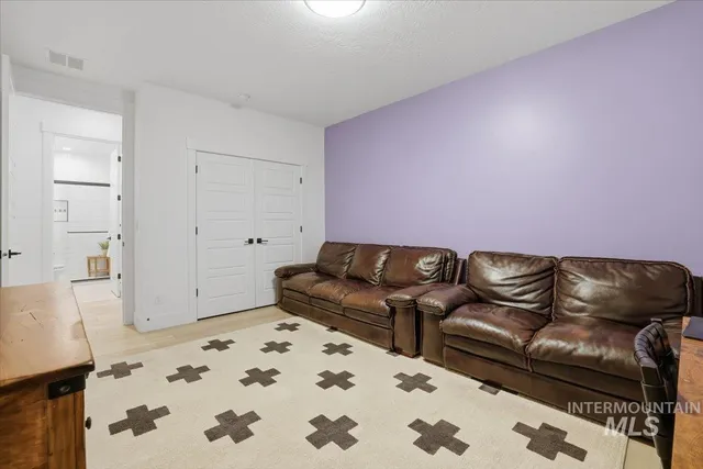 $1,800,000 | 5906 North Schumann Avenue, Meridian, ID 83646