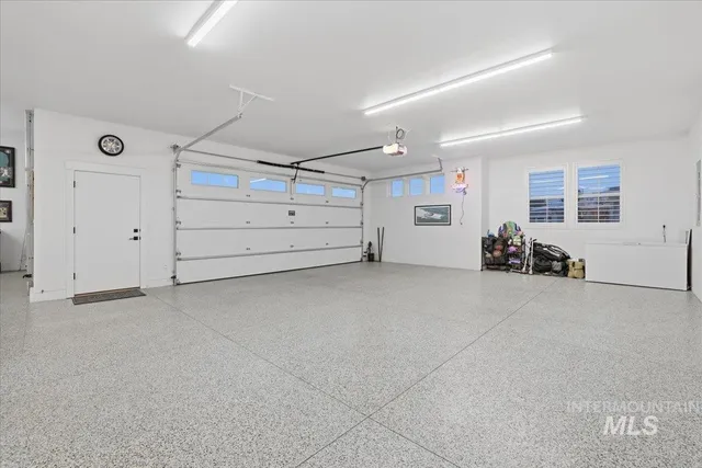 $1,800,000 | 5906 North Schumann Avenue, Meridian, ID 83646