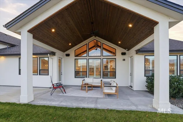 $1,800,000 | 5906 North Schumann Avenue, Meridian, ID 83646