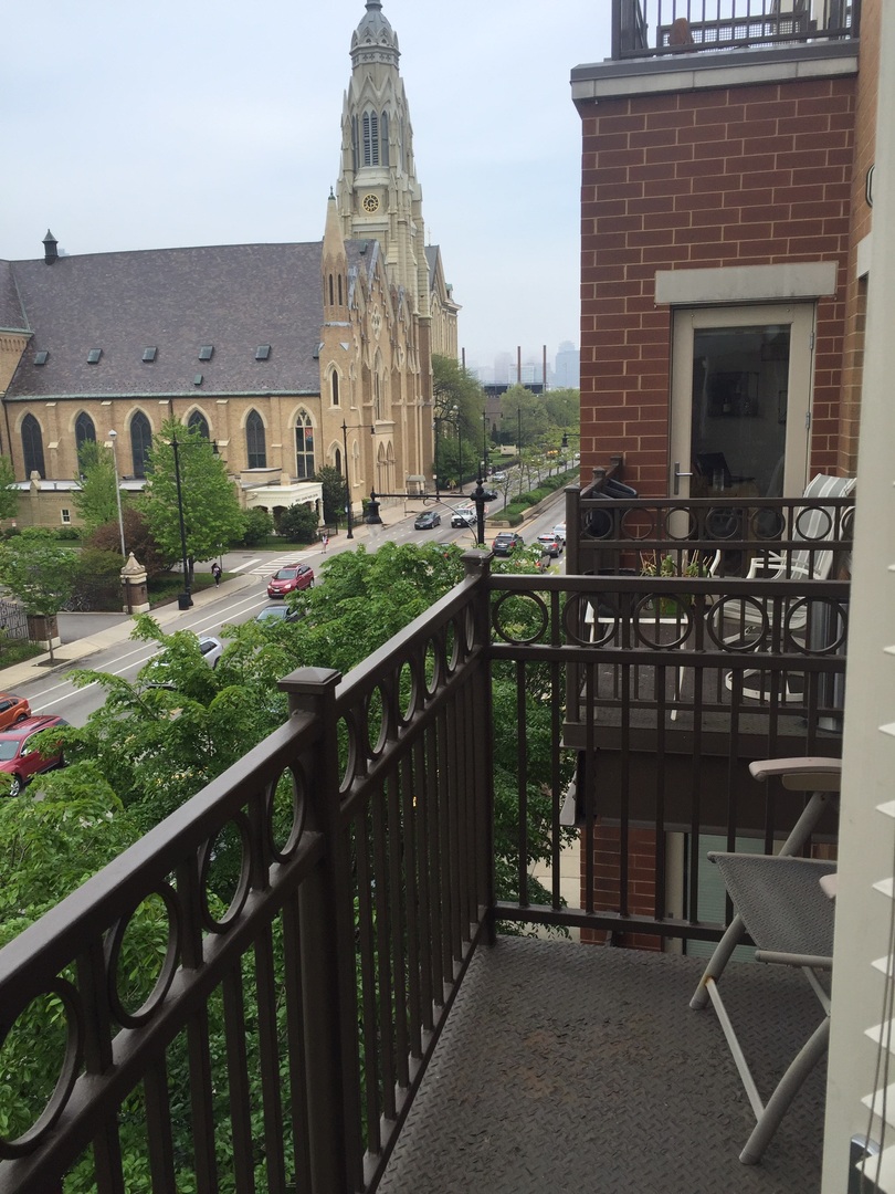 1155 West Roosevelt Road, Unit 408 Chicago, IL 60608 - Photo 15 of 16