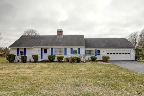$3,650 | 16 South Drive, Middletown, RI 02842