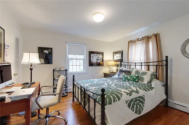 $3,650 | 16 South Drive, Middletown, RI 02842