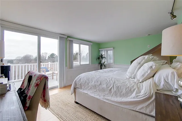 $3,650 | 16 South Drive, Middletown, RI 02842