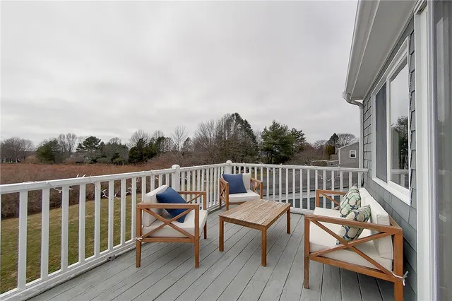 $3,650 | 16 South Drive, Middletown, RI 02842