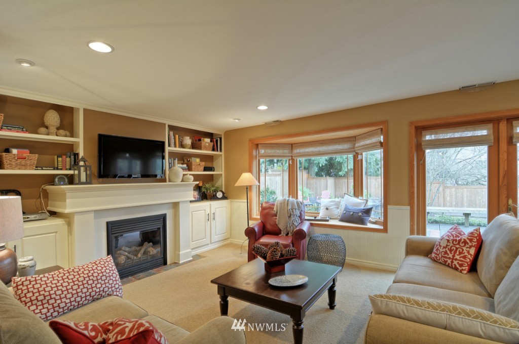 2510 184th Place Southeast Bothell, WA 98012 - Photo 11 of 25 Gallery Image 11