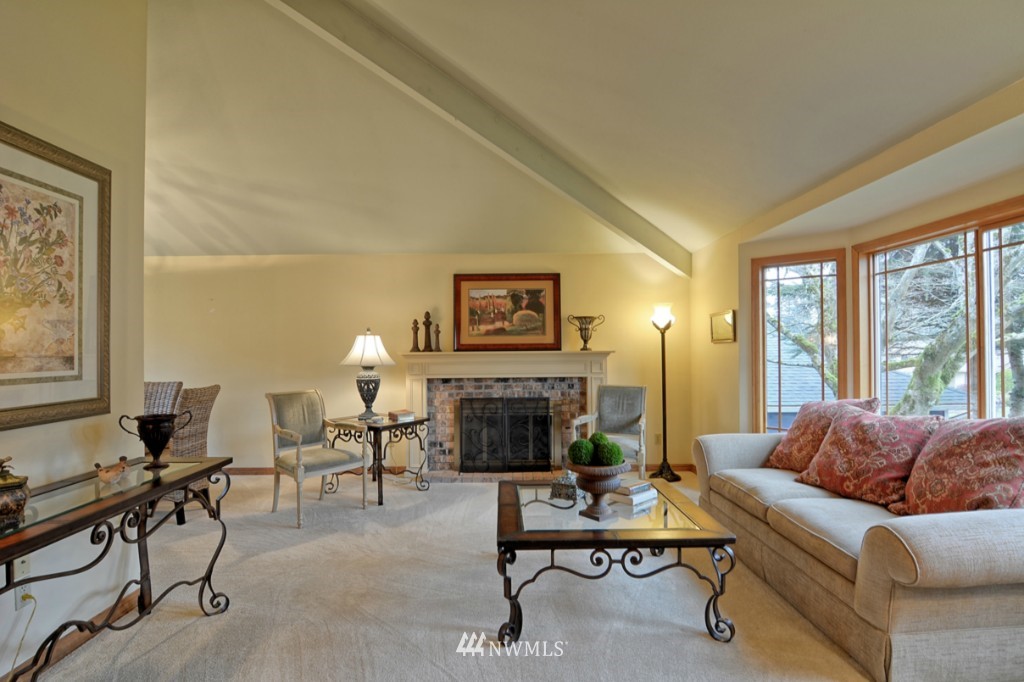 2510 184th Place Southeast Bothell, WA 98012 - Photo 3 of 25 Gallery Image 3
