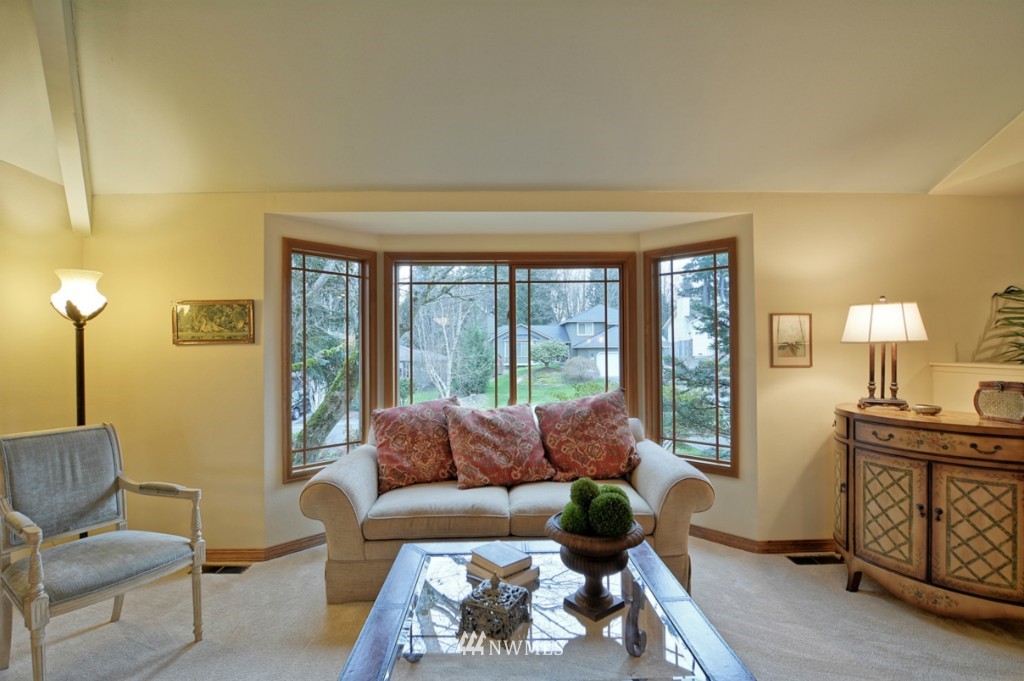 2510 184th Place Southeast Bothell, WA 98012 - Photo 4 of 25 Gallery Image 4