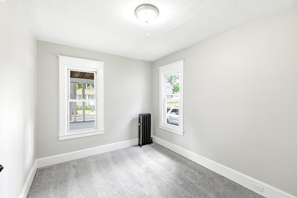 341-343 White Street Springfield, MA 01108 - Photo 19 of 27