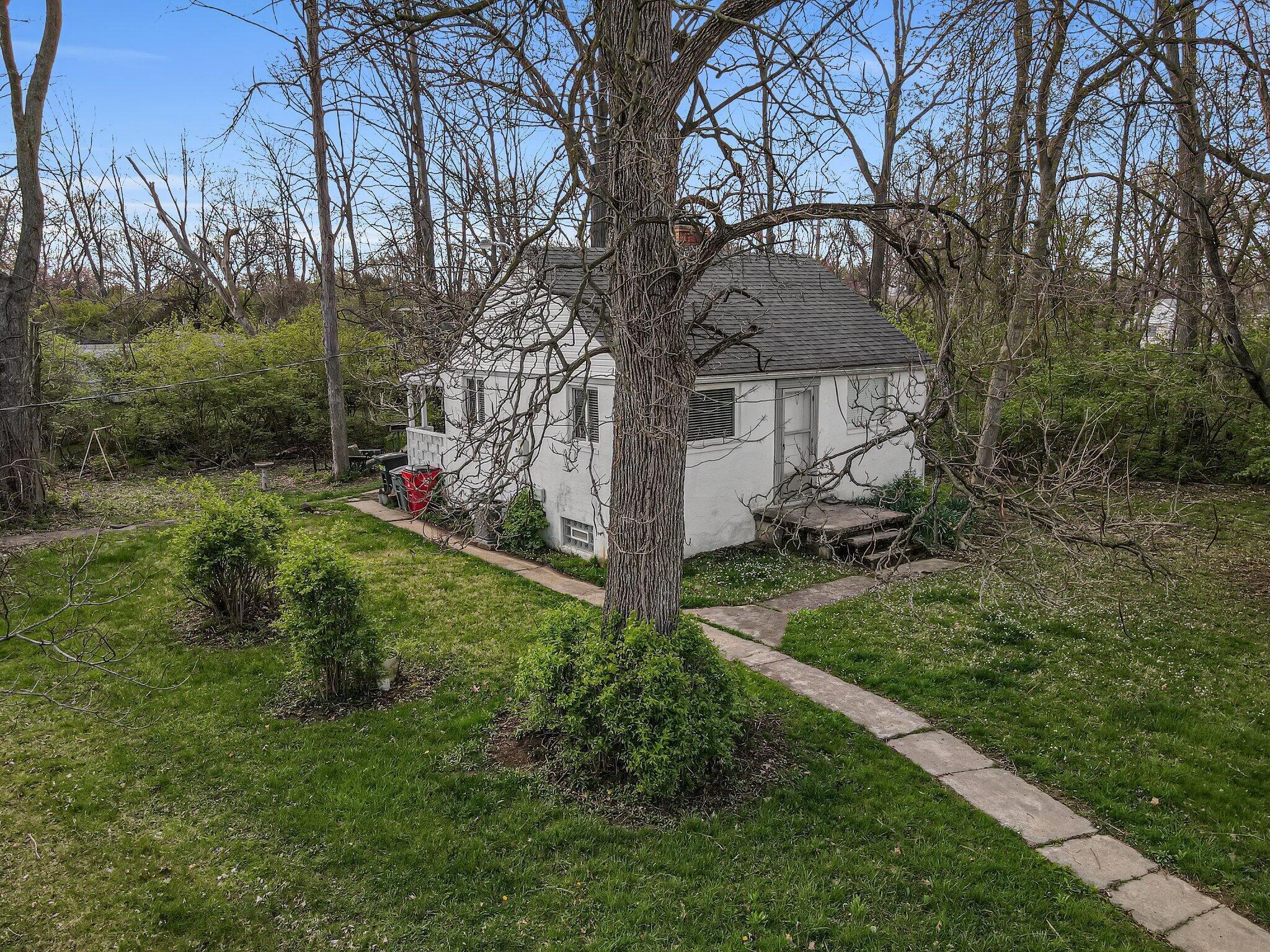 2521 Mc Comb Road Grove City, OH 43123 - Photo 7 of 24 2521 McComb Rd