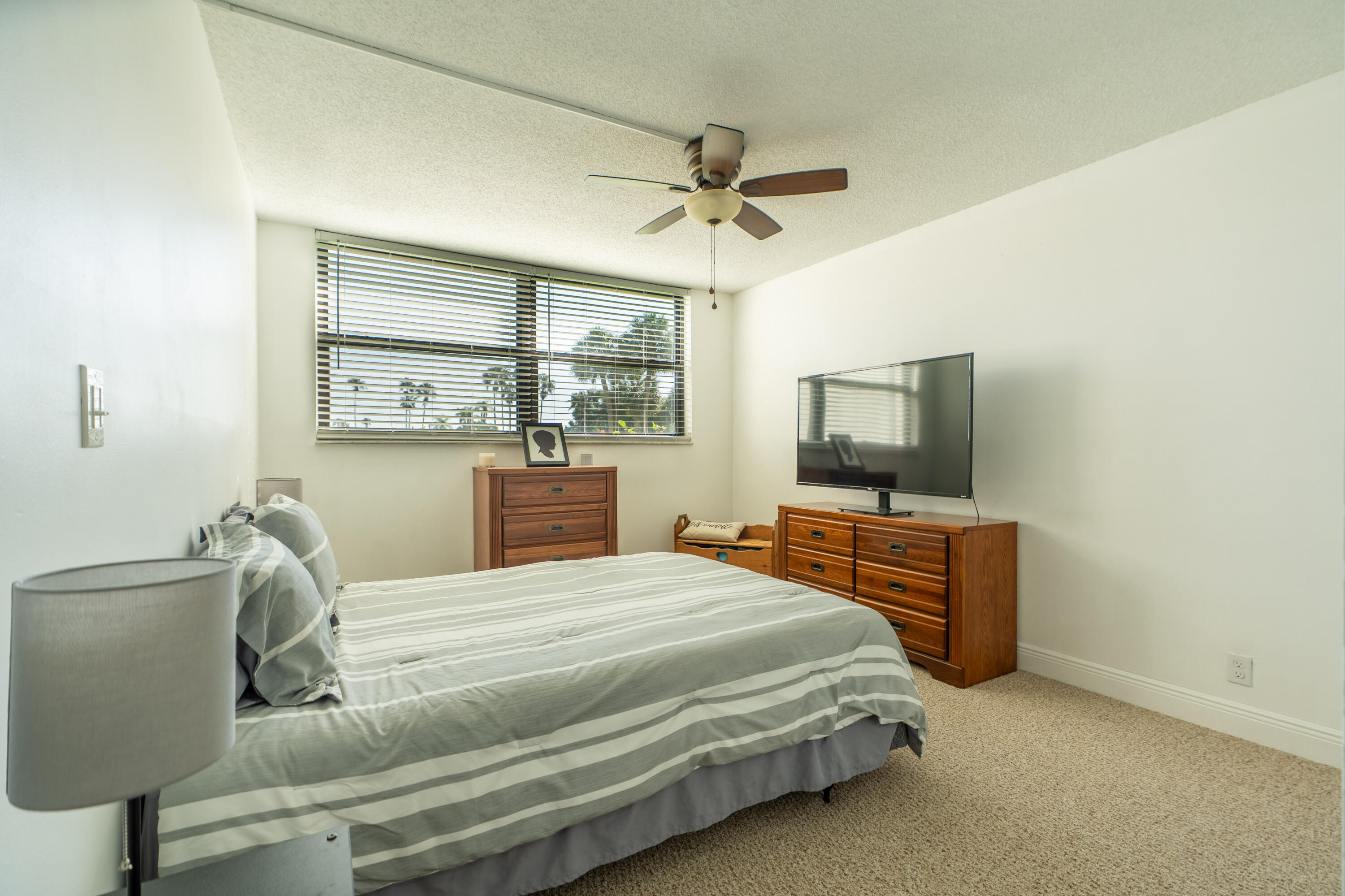 16401 Golf Club Road, Unit 113 Weston, FL 33326 - Photo 41 of 65 DSC01915