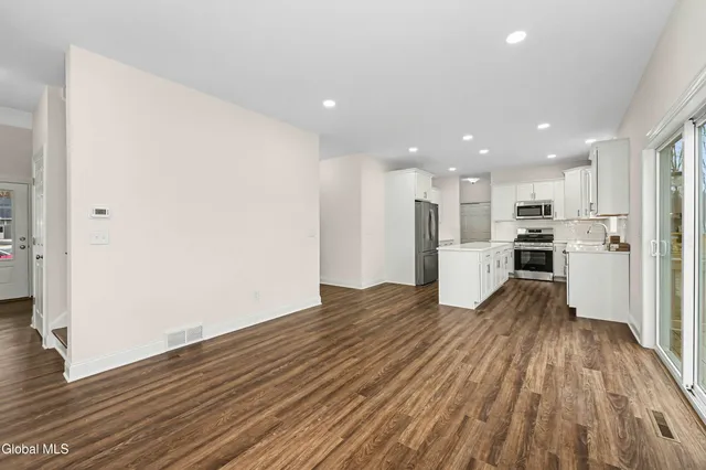 $729,980 | 26 Tamarack Street, Ballston, NY 12019