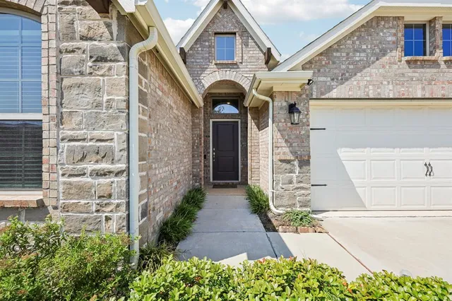 $325,000 | 677 Coleman Street, Aubrey, TX 76227