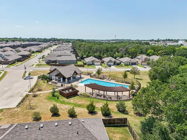 $325,000 | 677 Coleman Street, Aubrey, TX 76227