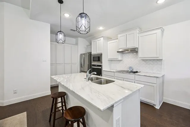 $325,000 | 677 Coleman Street, Aubrey, TX 76227