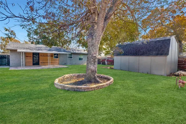 $390,000 | 13421 Glenside Drive, Farmers Branch, TX 75234