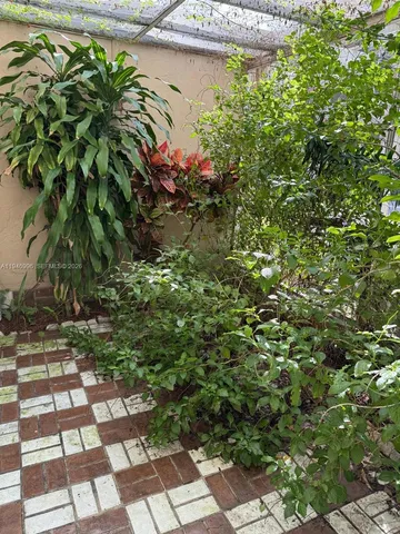 $2,100 | 404 Northwest 68th Avenue, Unit 118, Plantation, FL 33317