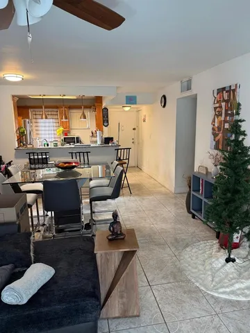 $2,100 | 404 Northwest 68th Avenue, Unit 118, Plantation, FL 33317