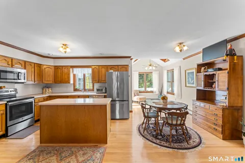 $550,000 | 45 Michael Lane, Naugatuck, CT 06770