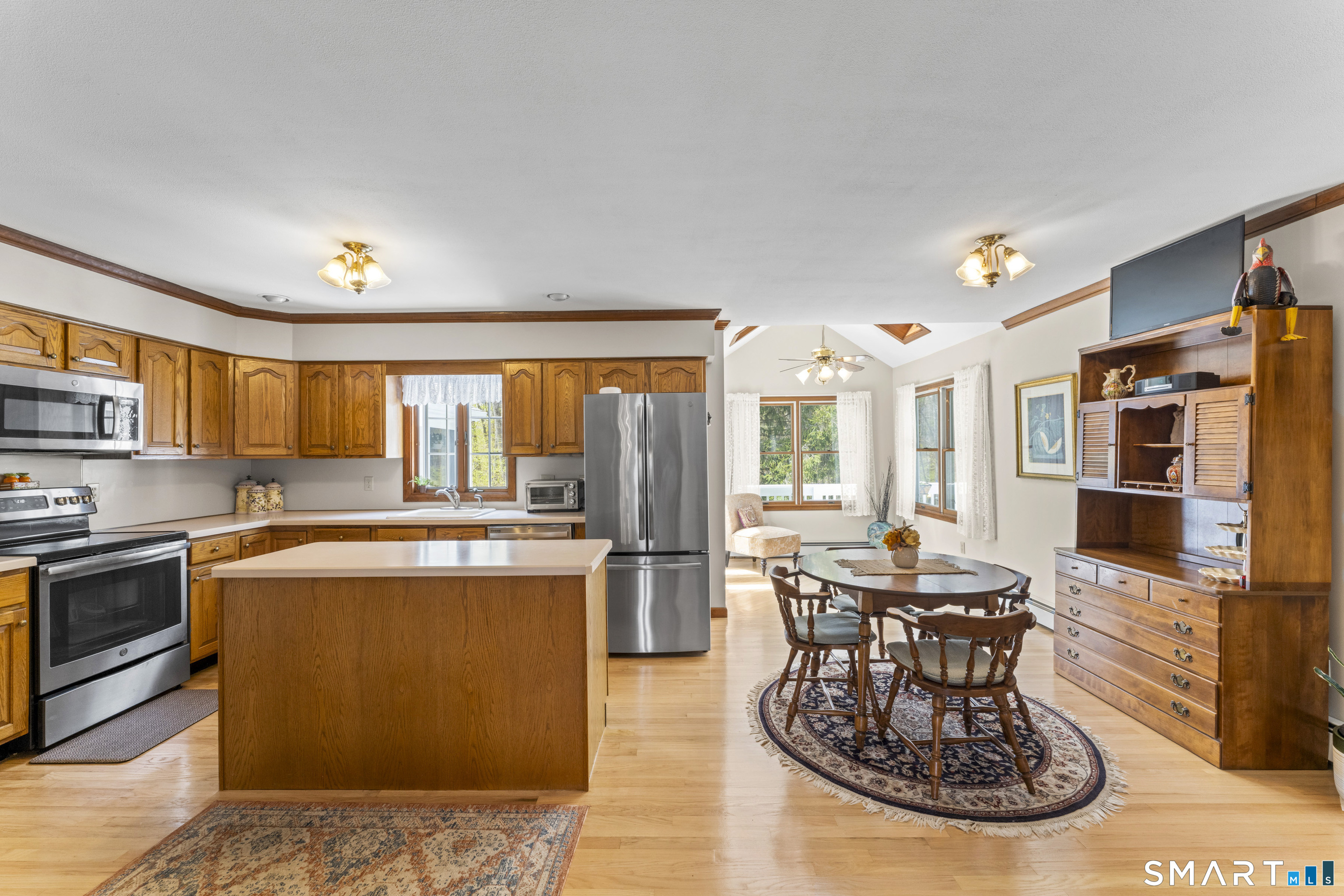 45 Michael Lane Naugatuck, CT 06770 - Photo 11 of 40