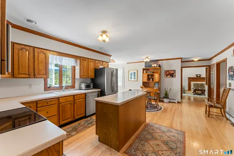 $550,000 | 45 Michael Lane, Naugatuck, CT 06770
