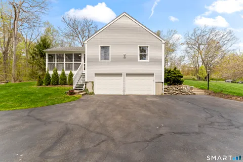 $550,000 | 45 Michael Lane, Naugatuck, CT 06770