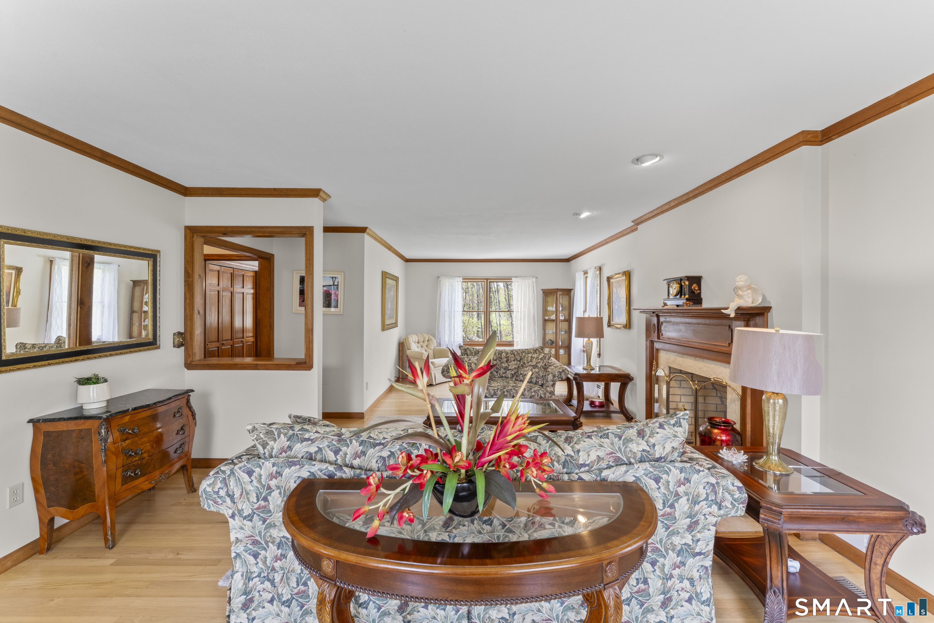 45 Michael Lane Naugatuck, CT 06770 - Photo 8 of 40