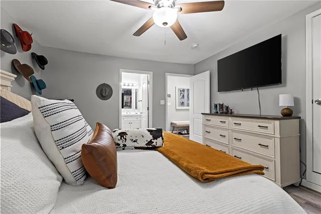 $280,000 | 427 Allcutt Avenue, Bonner Springs, KS 66012